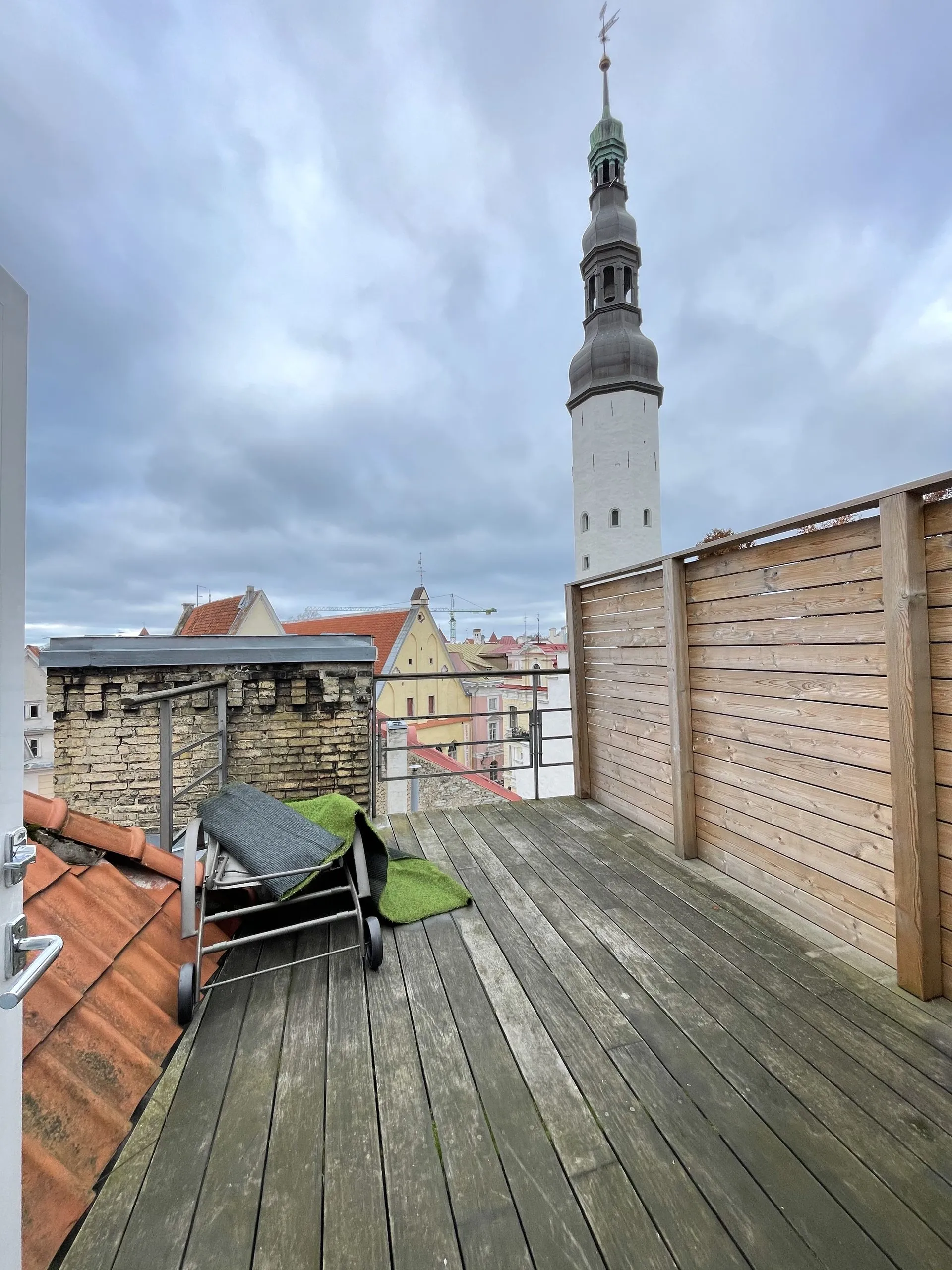 Raekoja penthouse, 22