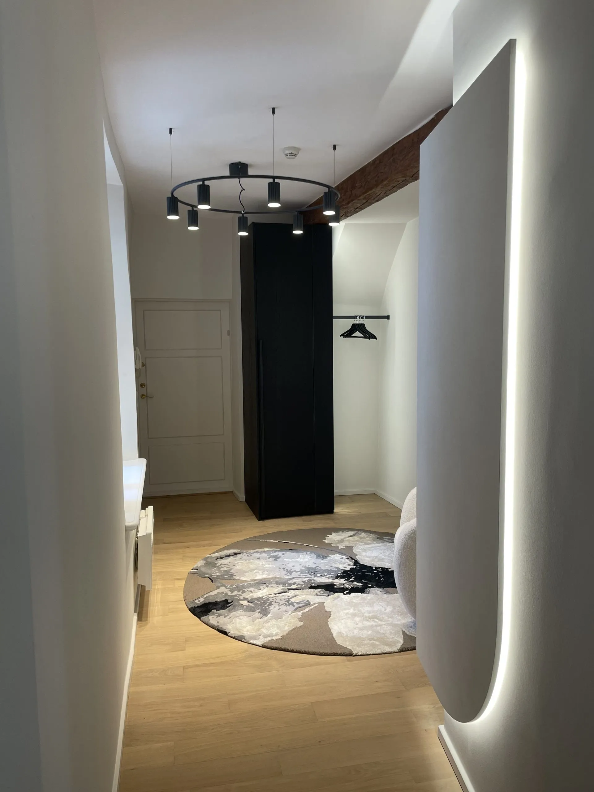 Design Penthouse, 1