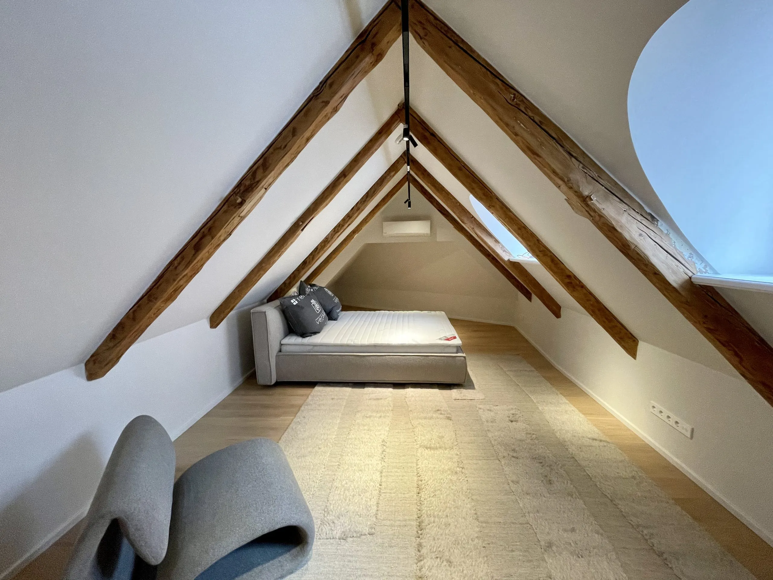 Design Penthouse, 12