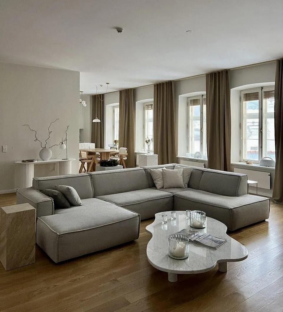 Luxury Penthouse, 1