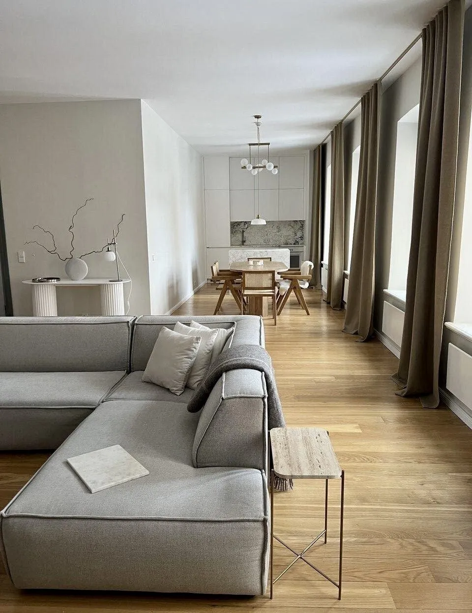 Luxury Penthouse, 3
