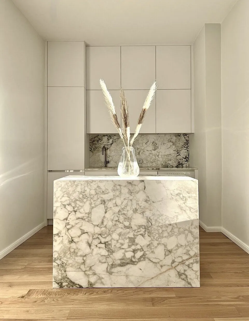Luxury Penthouse, 5