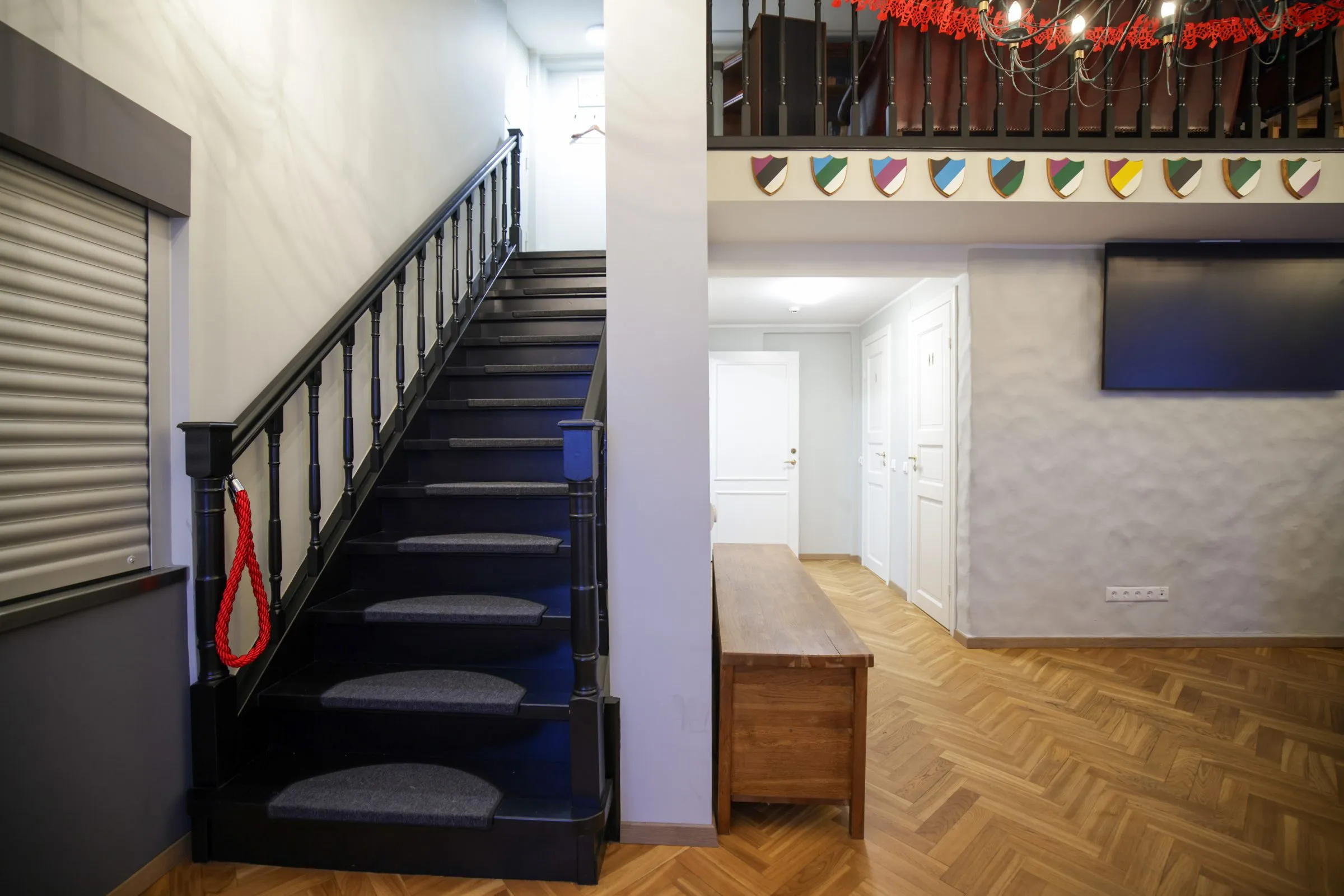 Korporatsiooni­hoone, 10