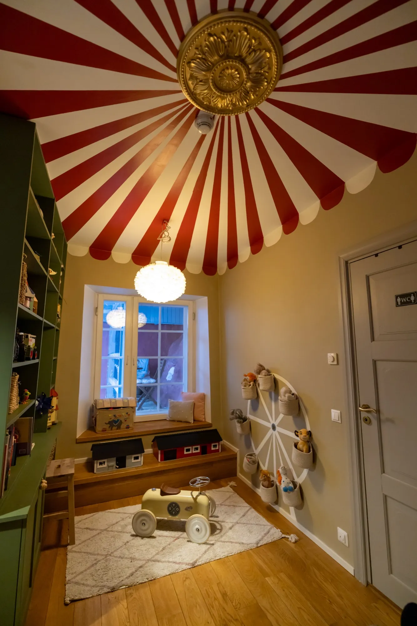 The Painted Ceilings, 23